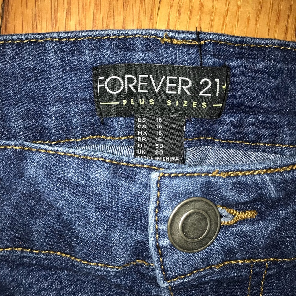 Forever 21 women’s jeans